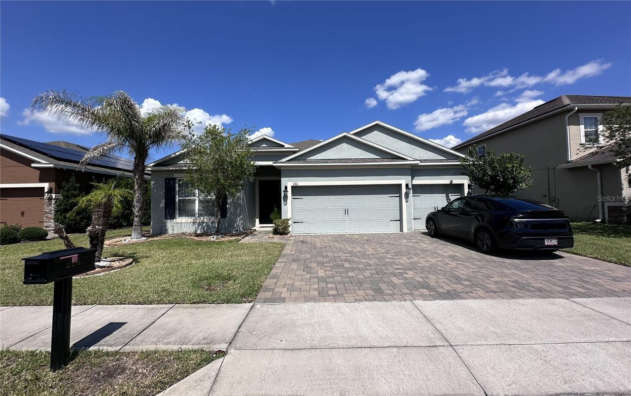 226 Brunswick Dr., Davenport, FL 33837