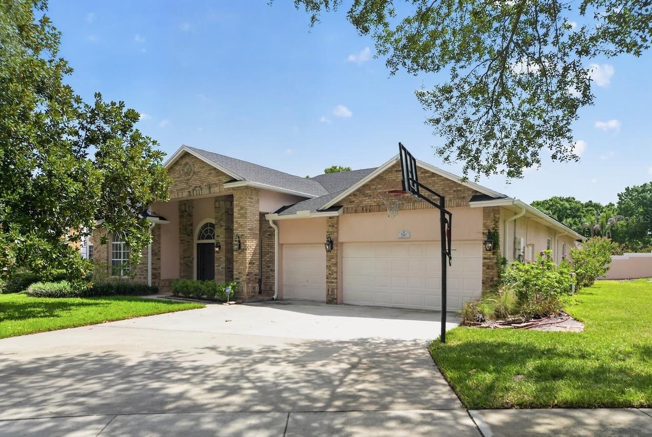 7691 Belvoir Dr., Orlando, FL 32835