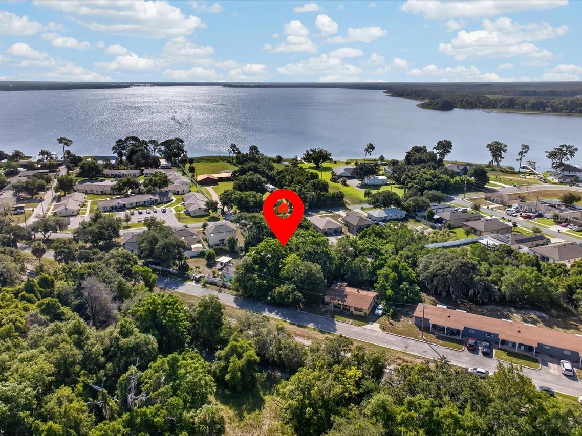 Hibiscus Ct., Tavares, FL 32778