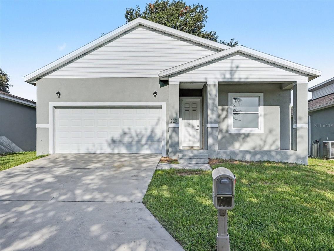 227 Burbank Ave., Lakeland, FL 33801