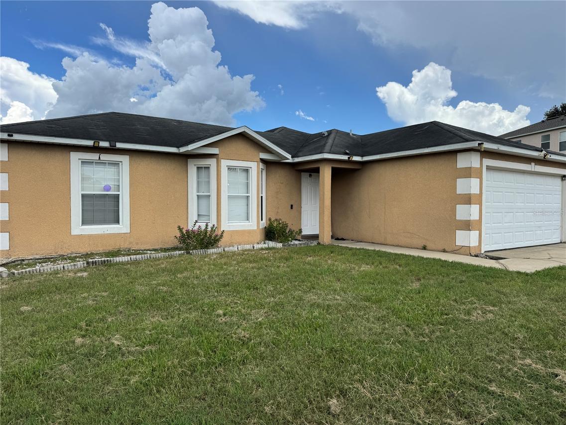 609 Kissimmee Ln., Poinciana, FL 34759