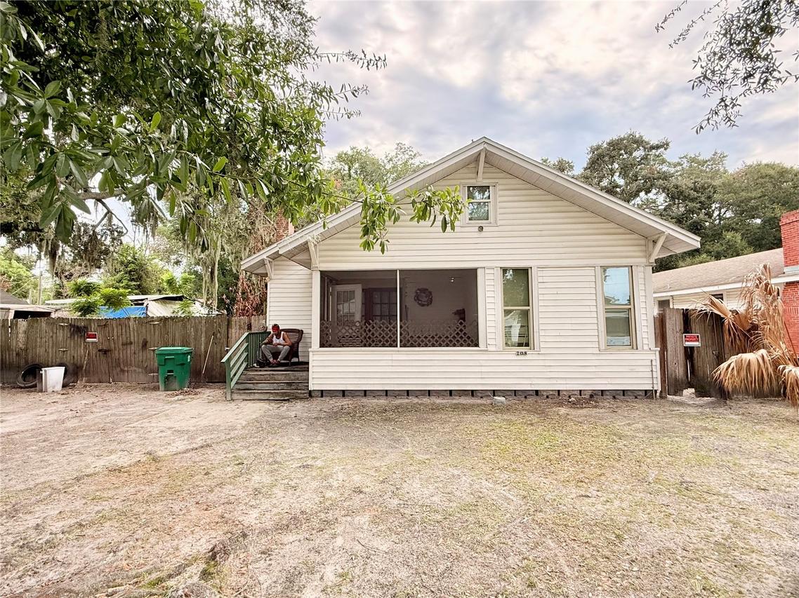 208 3rd St., Winter Garden, FL 34787