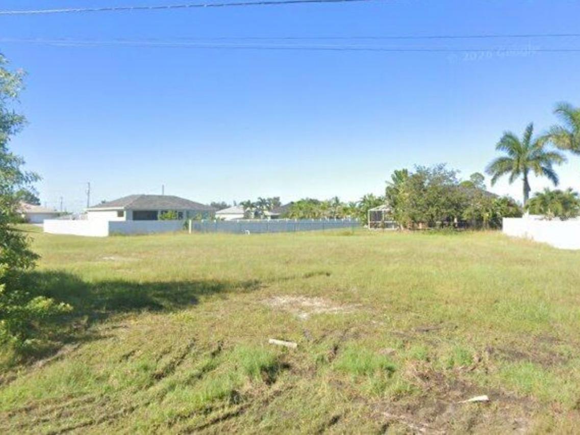 12 SW 25th Pl., Cape Coral, FL 33991