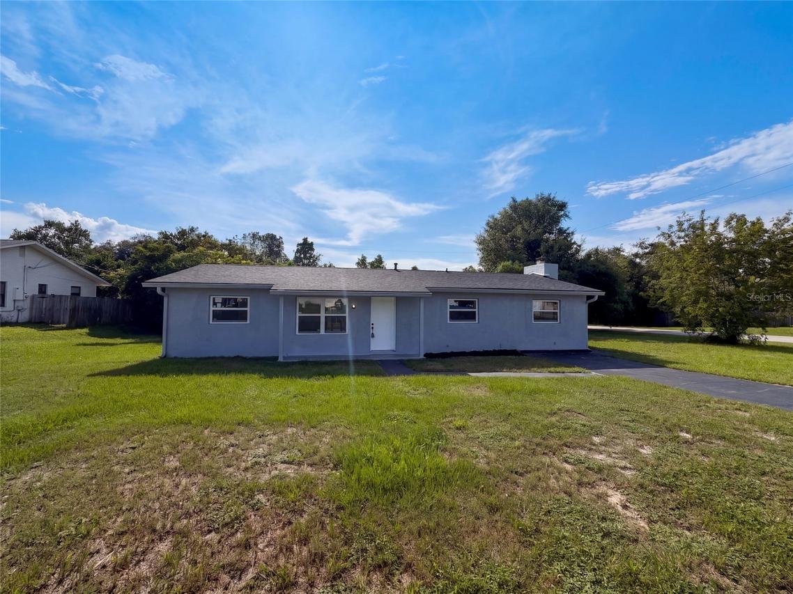 2096 W Atmore Cir., Deltona, FL 32725