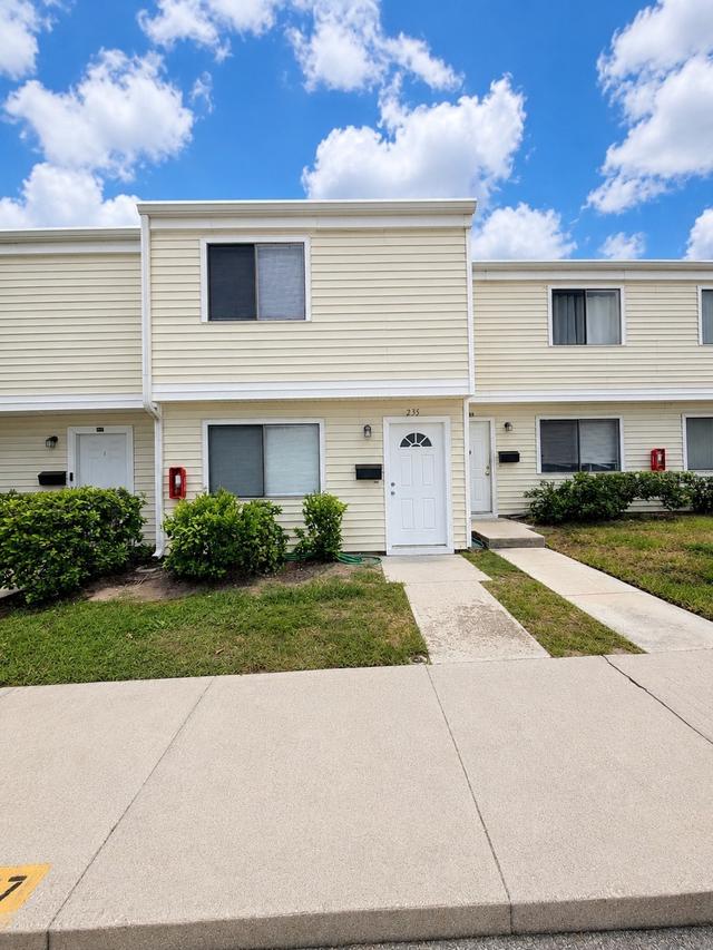 235 Debora Ct., Altamonte Springs, FL 32701