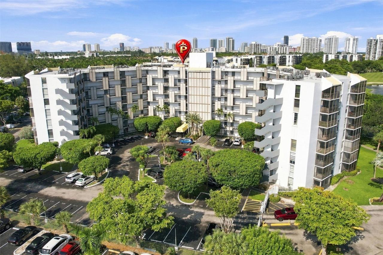20400 W Country Club Dr. #609, Aventura, FL 33180