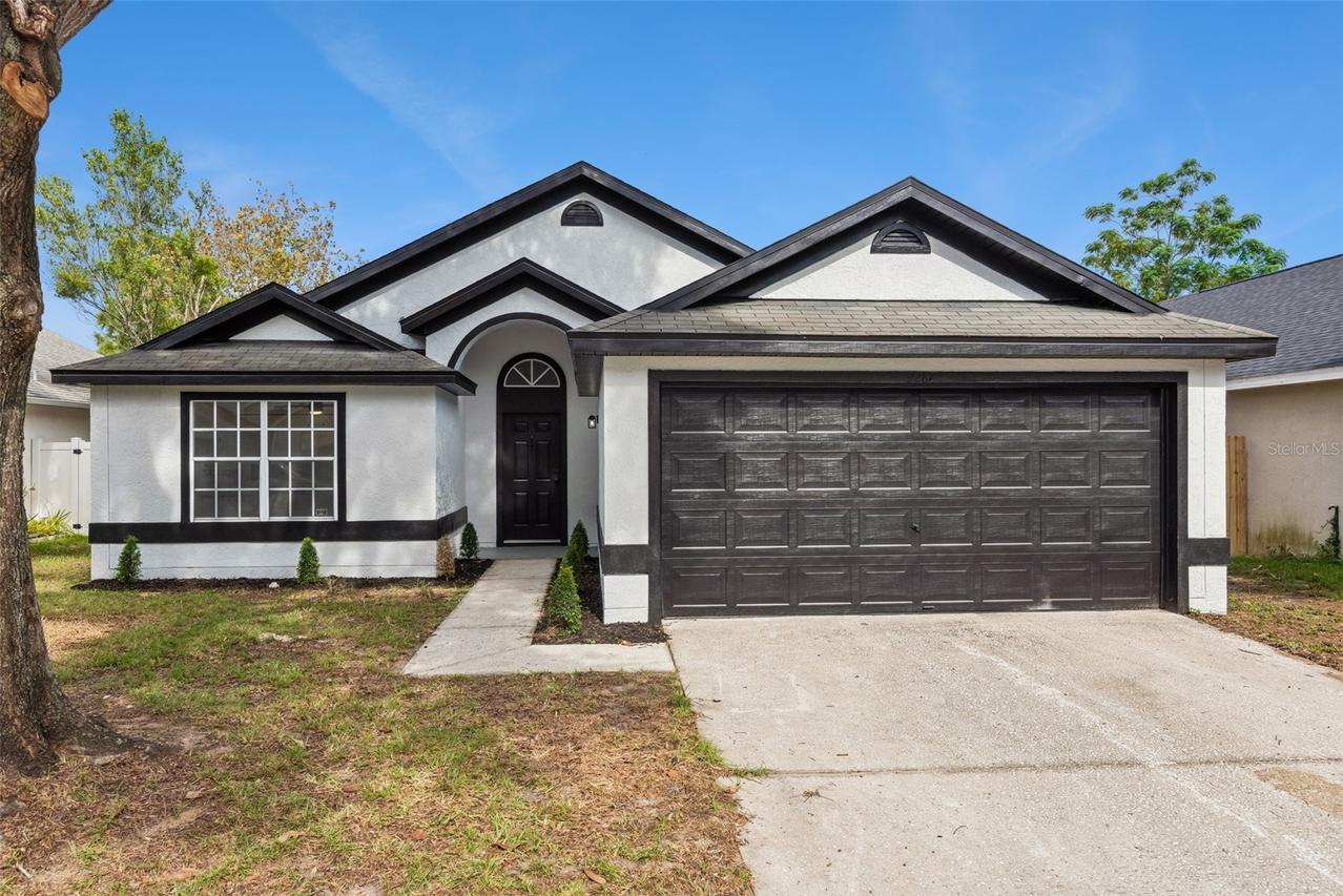 2287 Pebblewood Dr., Apopka, FL 32703