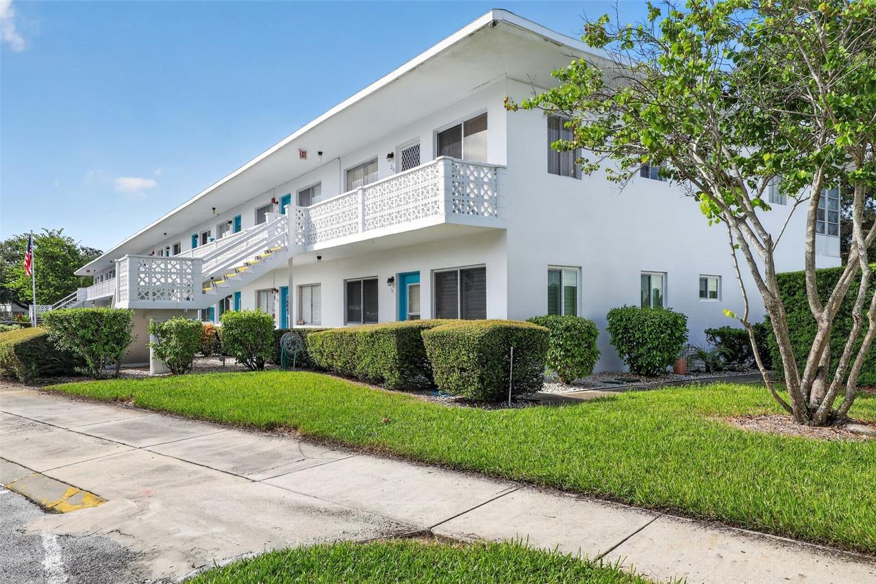 8320 112th St. #208, Seminole, FL 33772