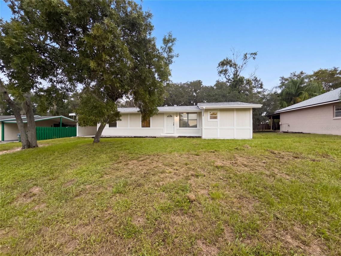 3004 Hunkin Cir., Deltona, FL 32738