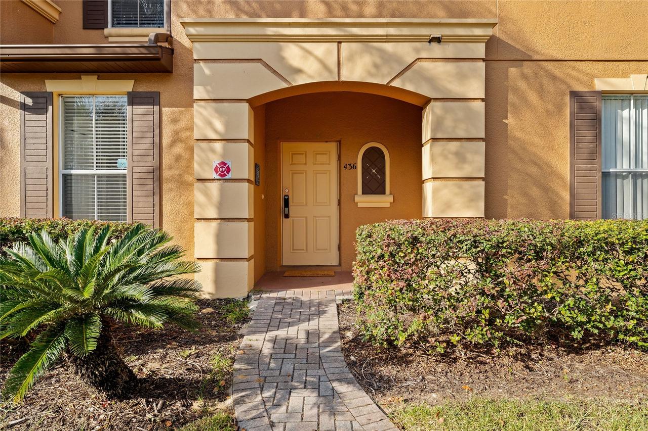 436 Calabria Ave., Davenport, FL 33897