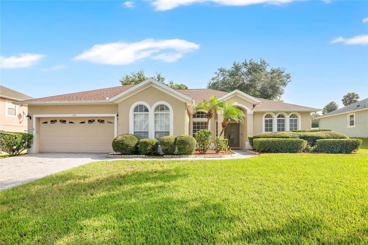 253 Beacon Pointe Dr., Ocoee, FL 34761