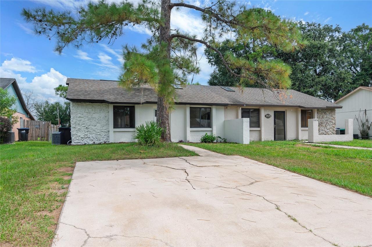 7681 Timber River Cir., Orlando, FL 32807