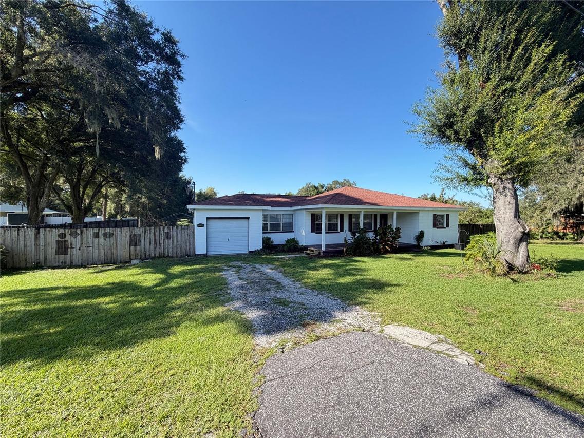1305 W Spencer St., Plant City, FL 33563