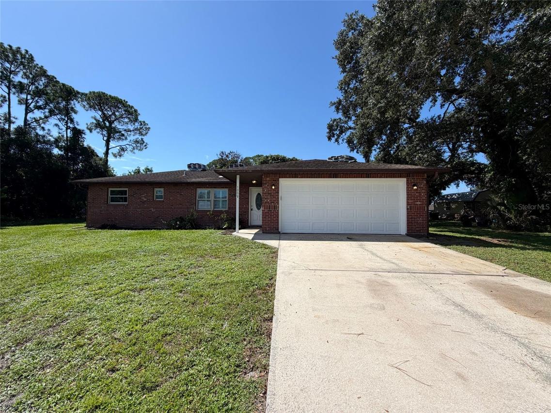 1008 Lynbrook St., Palm Bay, FL 32907
