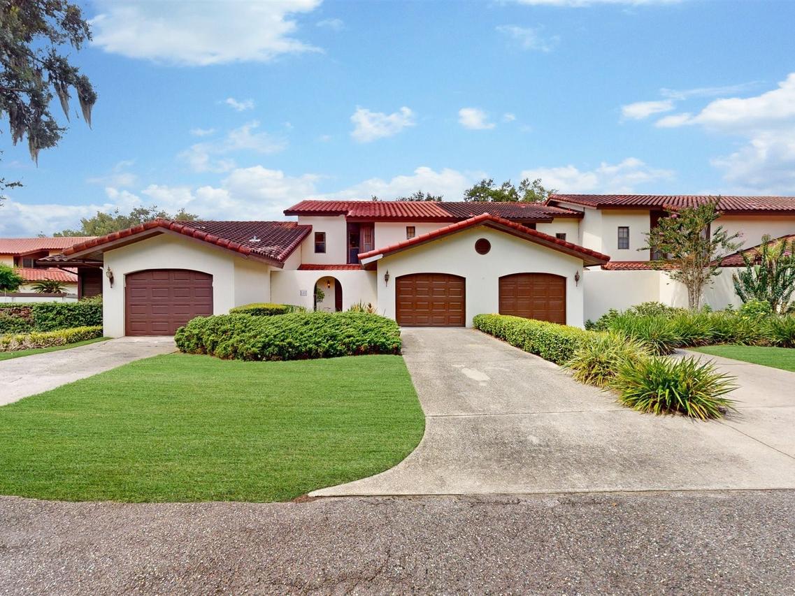 105 Coventry Ln., Haines City, FL 33844