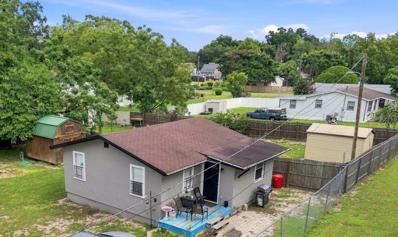 320 W Sadler Ave., Oakland, FL 34760