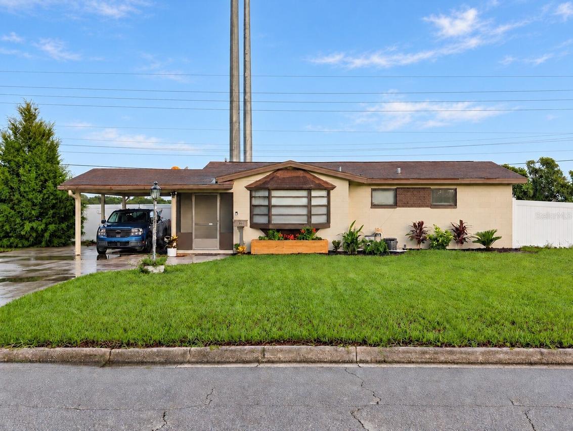 801 Brockway Ave., Orlando, FL 32807