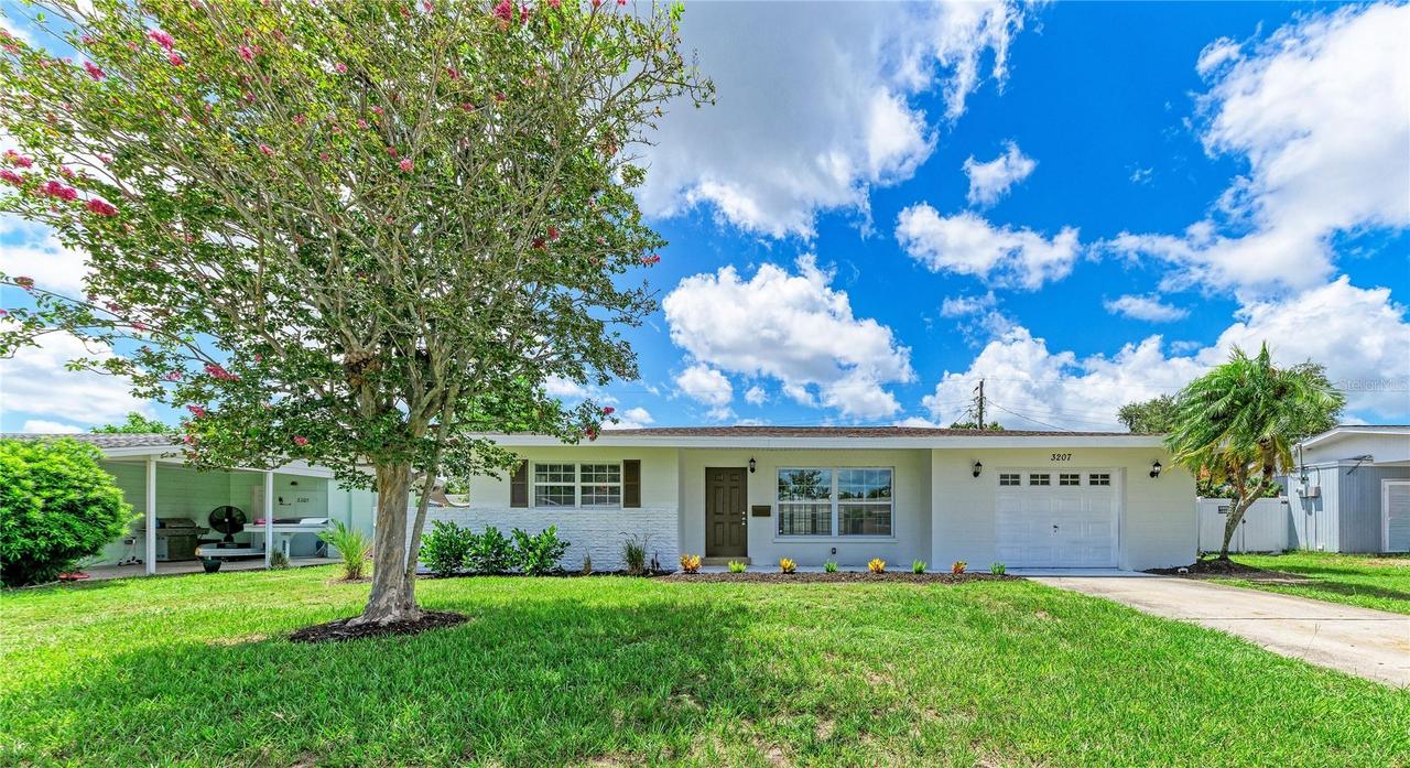 3207 19th Ave., Bradenton, FL 34205
