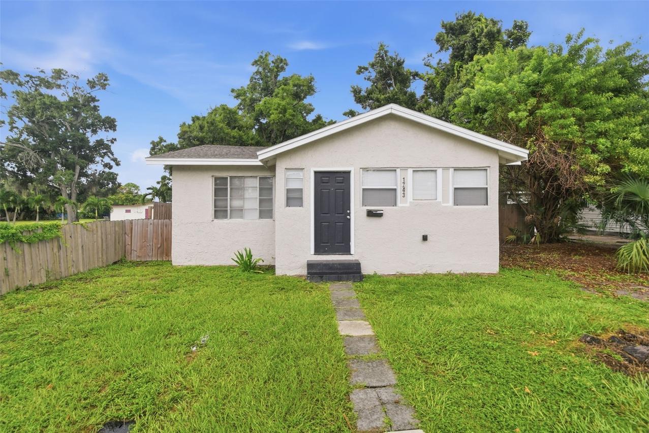 1743 30th St., St Petersburg, FL 33712