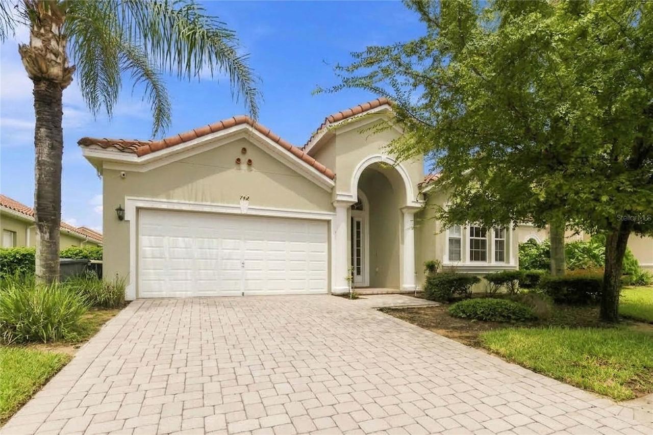 742 Tuscan Hills Blvd., Davenport, FL 33897