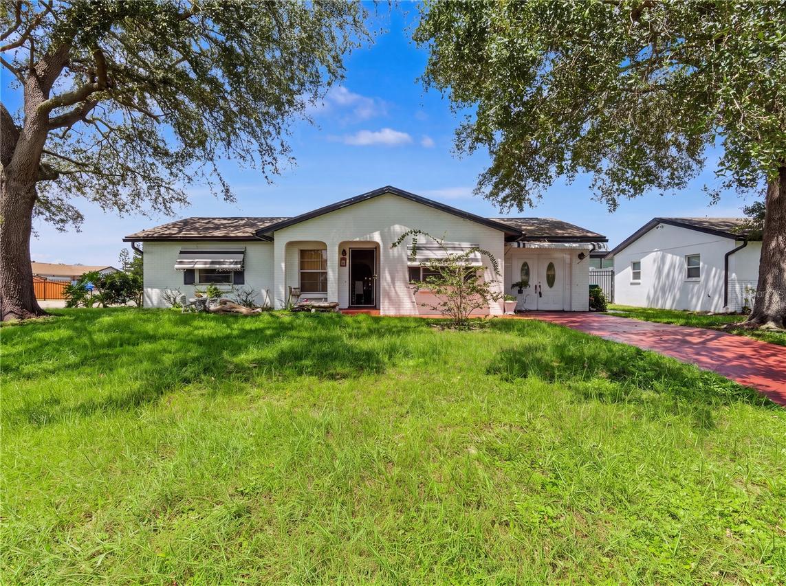 99 Toluca Dr., Kissimmee, FL 34743