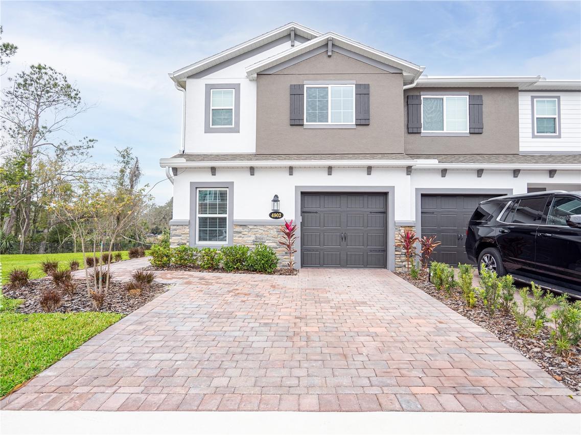 4902 Livingston Ln., Oviedo, FL 32765