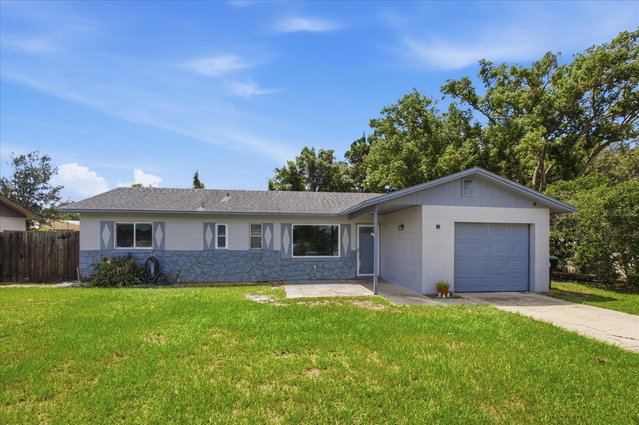 1412 Ormond Ave., Apopka, FL 32703
