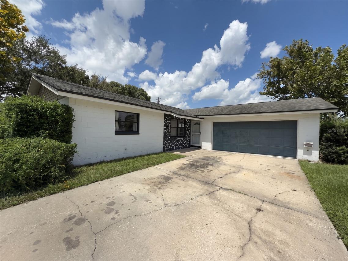 996 Grayson Dr., Orlando, FL 32825