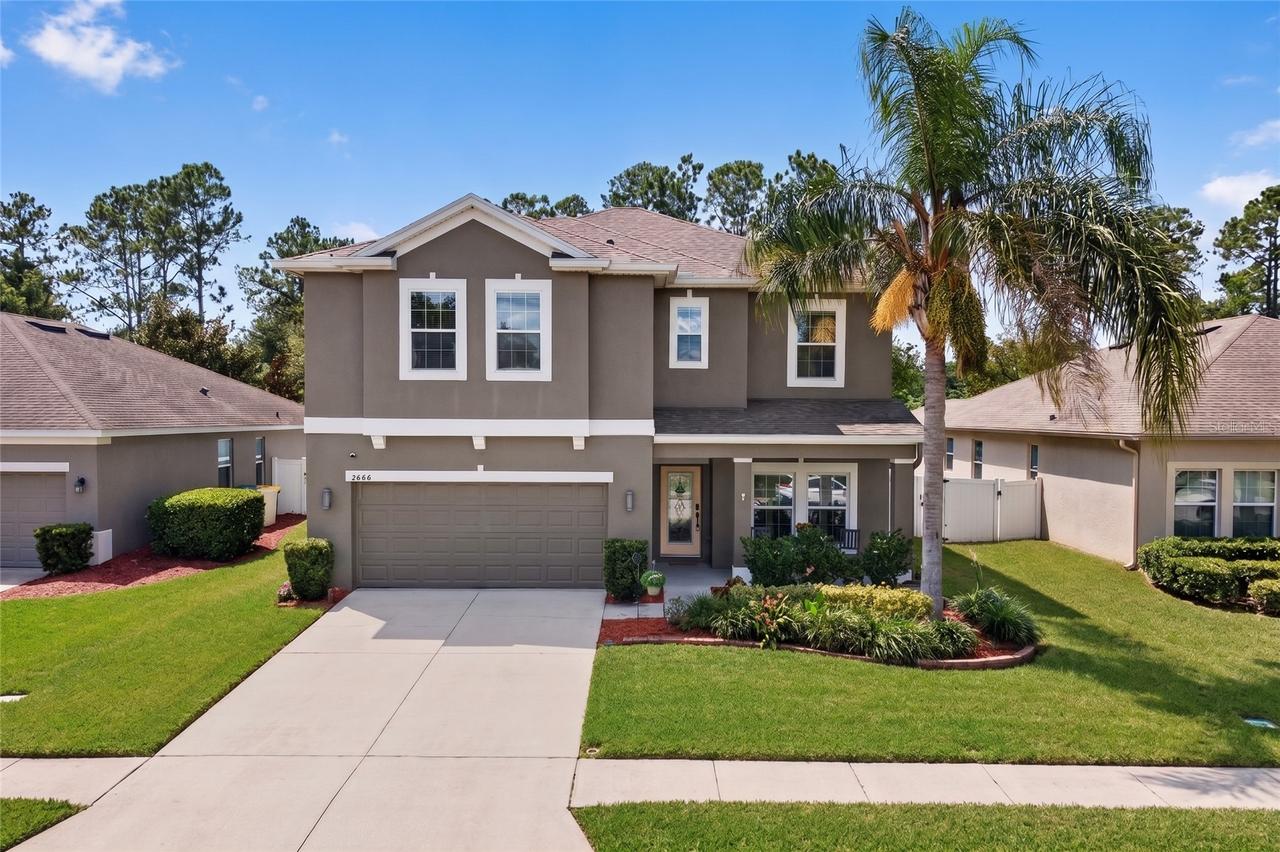2586 Plumadore Dr., Grand Island, FL 32735