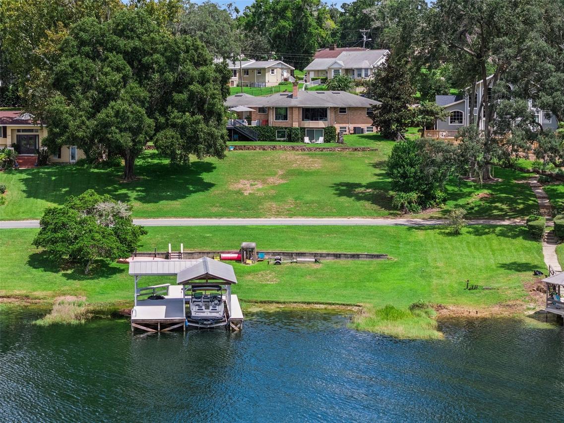 2422 Topping Pl., Eustis, FL 32726