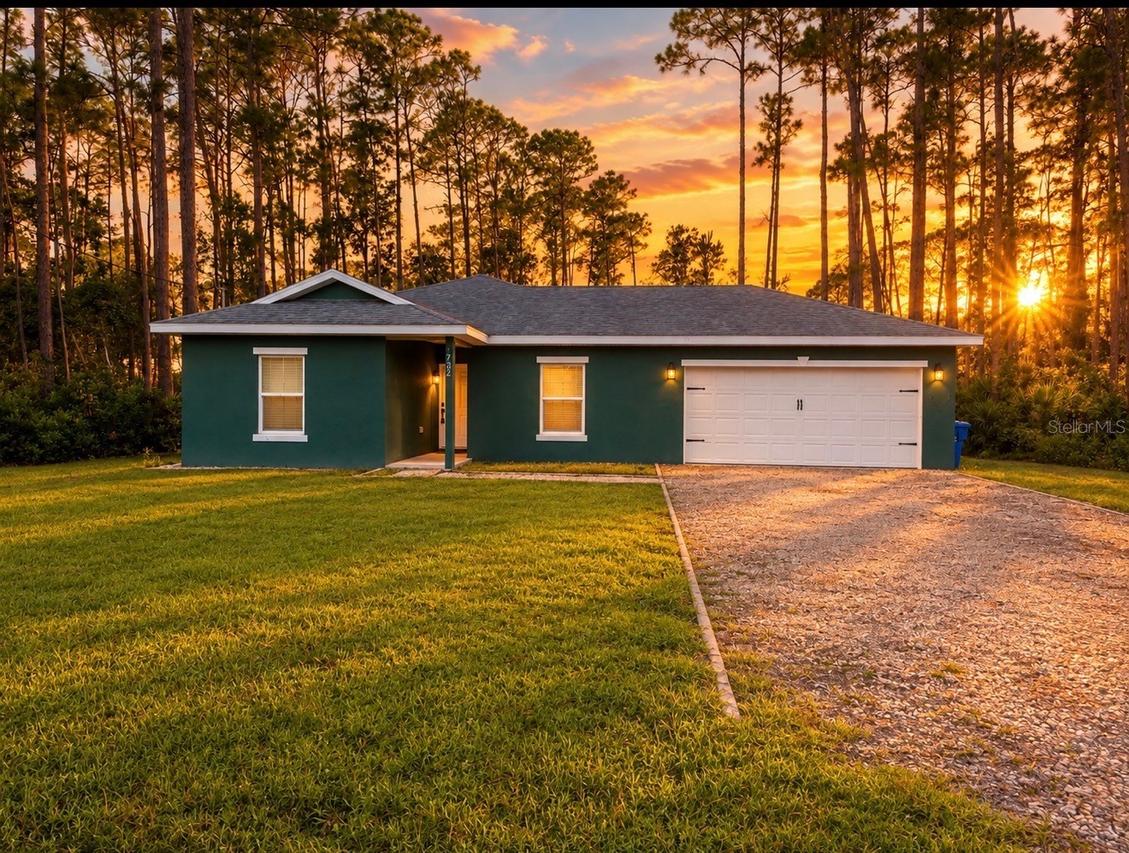 1752 9th Ave., Deland, FL 32724