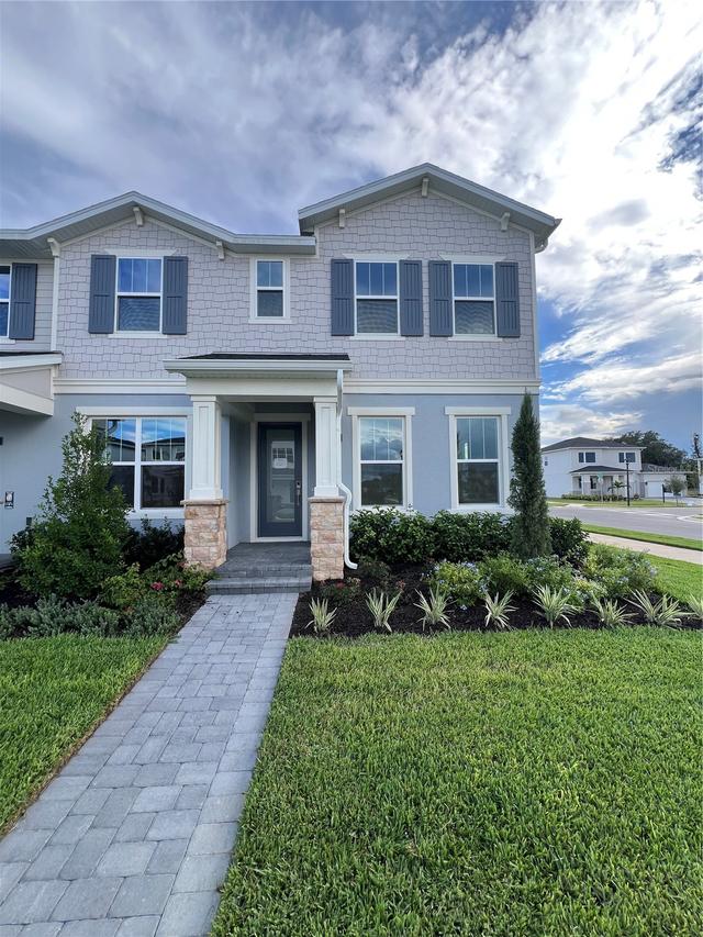 1896 Crowncrest Dr., Apopka, FL 32703