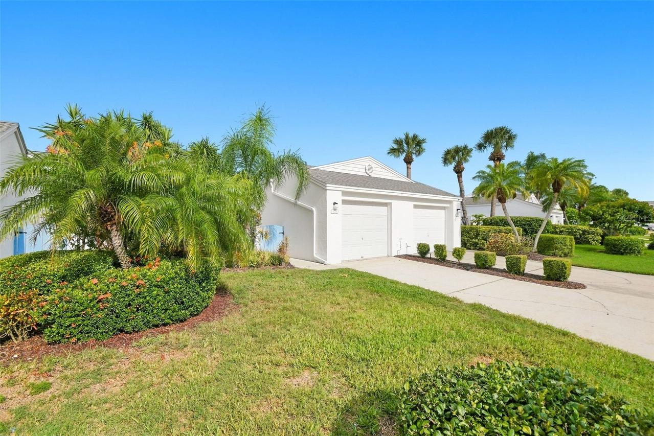 825 Waterside Ln., Bradenton, FL 34209