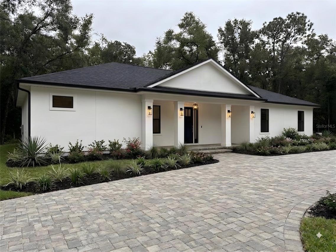 2118 Hamilton Ave., Orange City, FL 32763
