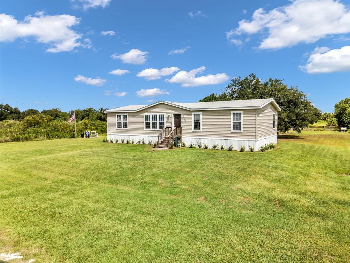 19683 NW 302nd St., Okeechobee, FL 34972