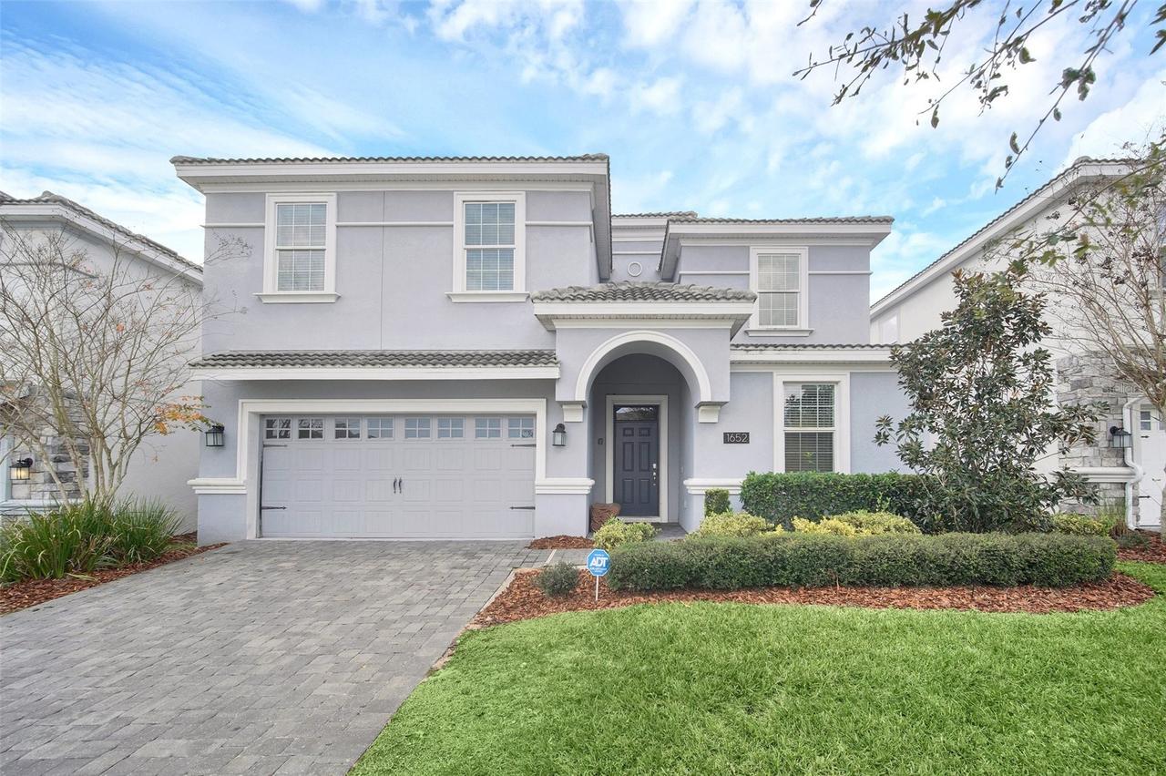 1652 Moon Valley Dr., Davenport, FL 33896