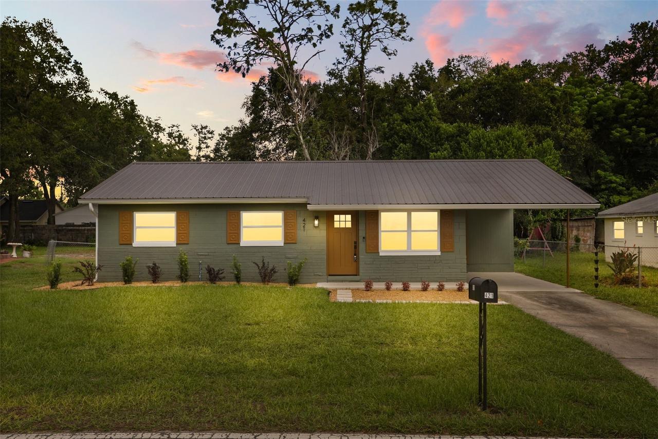 421 Oakhurst St., Altamonte Springs, FL 32701