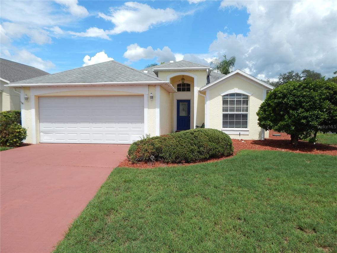 102 Canary Island Cir., Davenport, FL 33837
