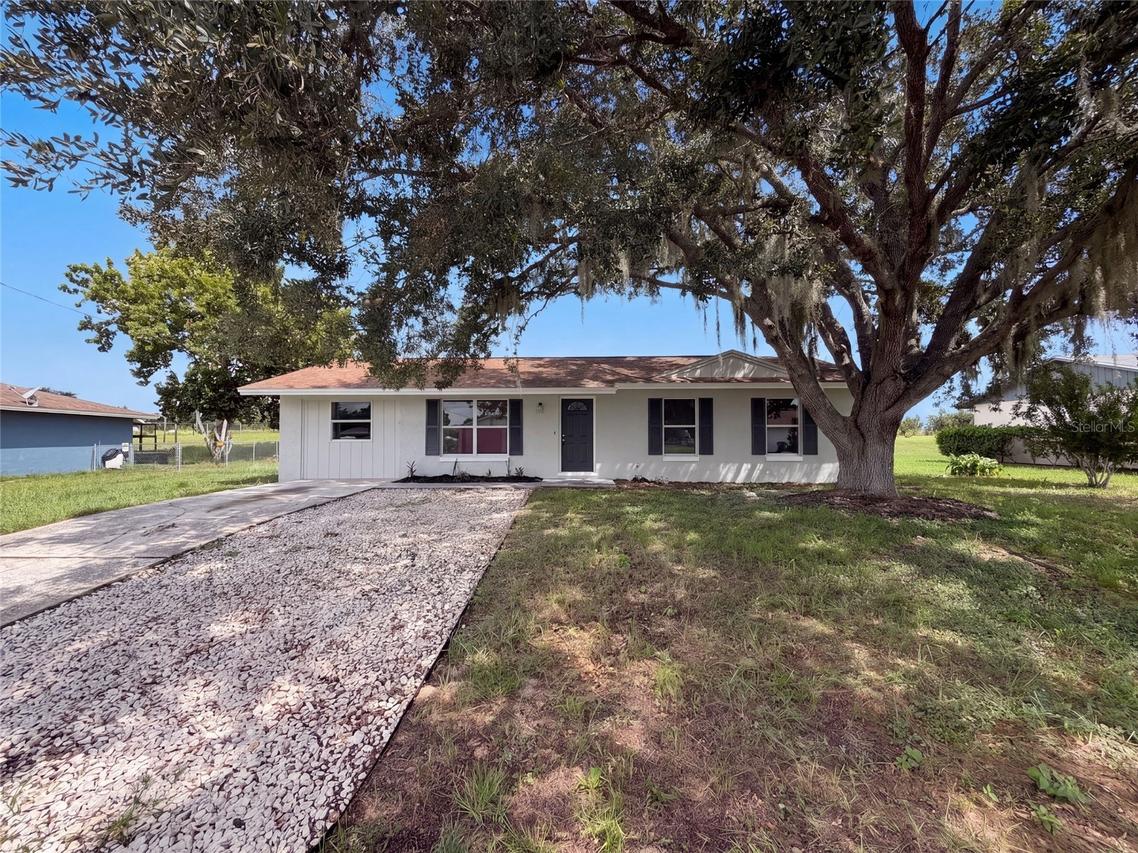 1262 Padgett Cir., Lady Lake, FL 32159