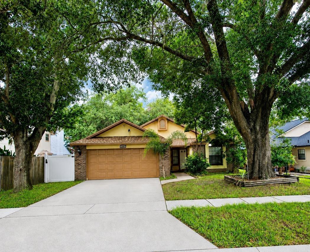 2201 Grasmere Dr., Apopka, FL 32703