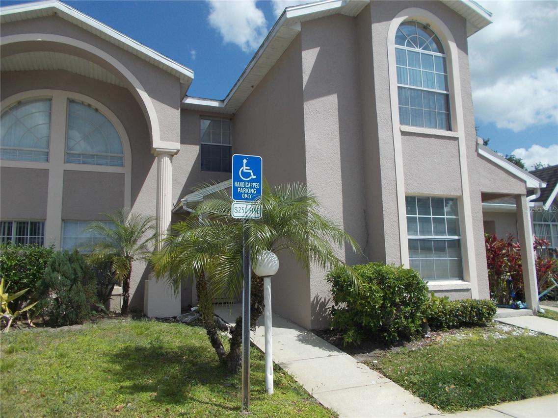 1661 Windsor Oak Ct., Kissimmee, FL 34744