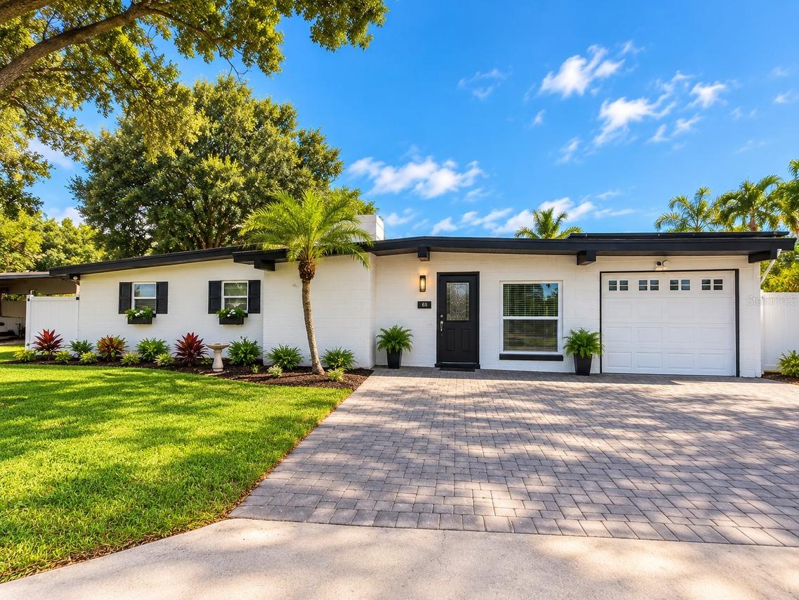 118 Upsala Rd., Sanford, FL 32771