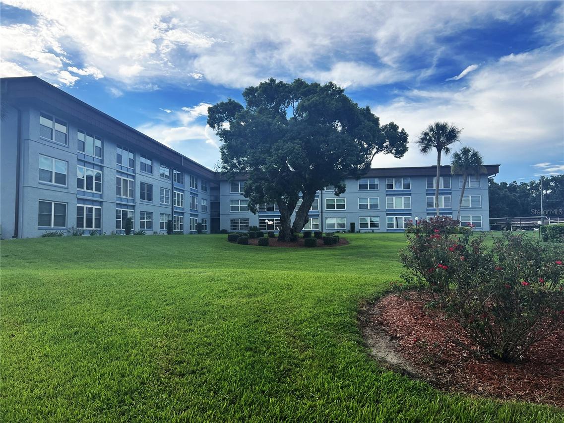 333 Lake Howard Dr. #302B, Winter Haven, FL 33880