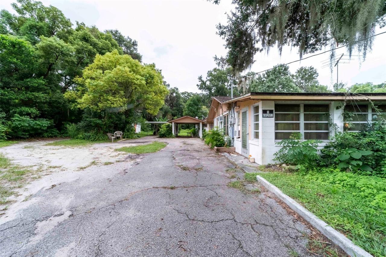 2076 Old New York Ave., Deland, FL 32720