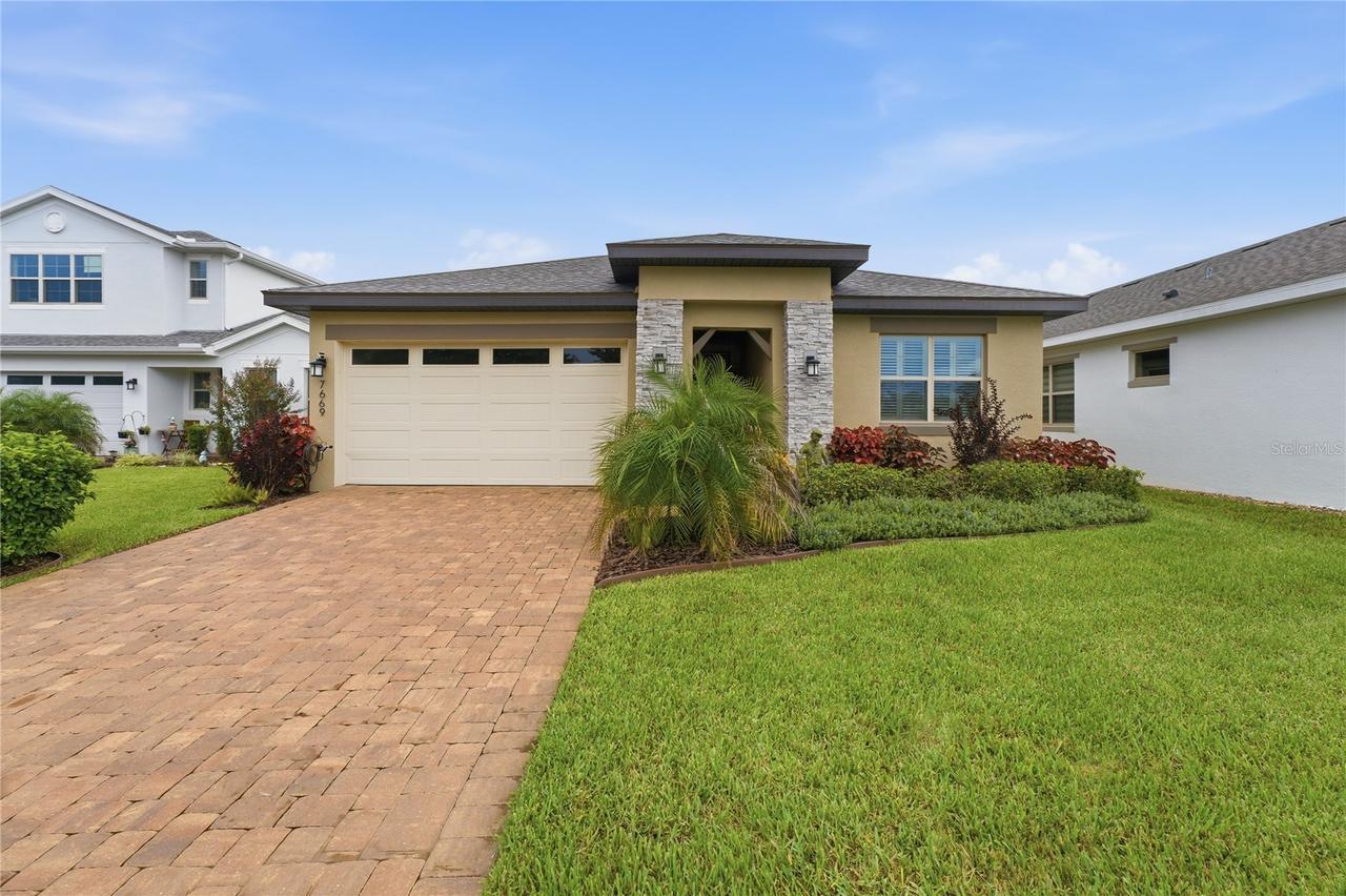 7669 Five Oaks Dr., Harmony, FL 34773