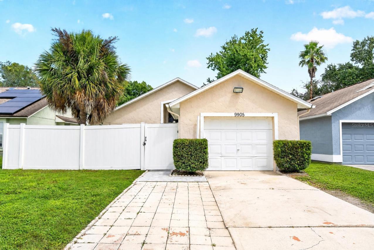 9905 Dean Acre Dr., Orlando, FL 32825