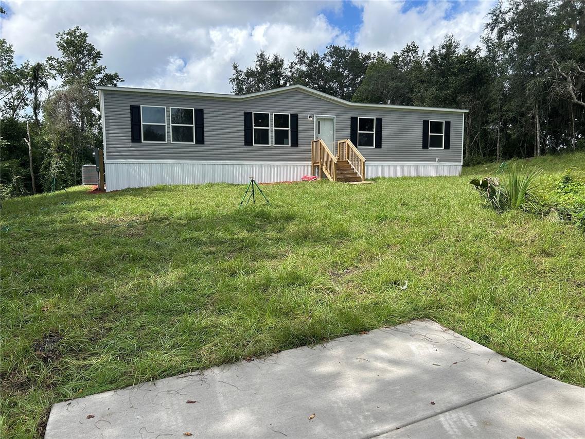 31608 Skyline Dr., Deland, FL 32720
