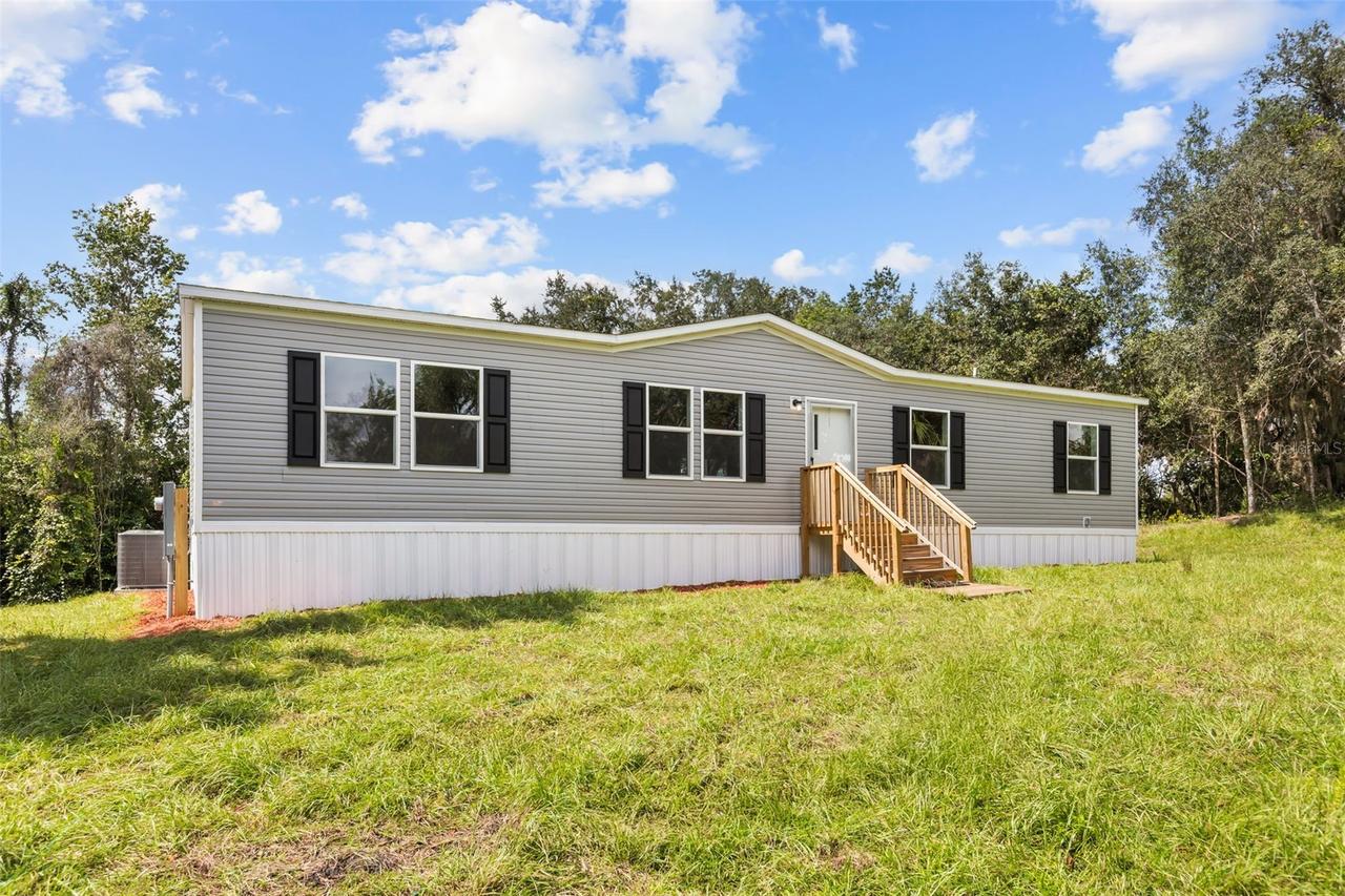 31608 Skyline Dr., Deland, FL 32720