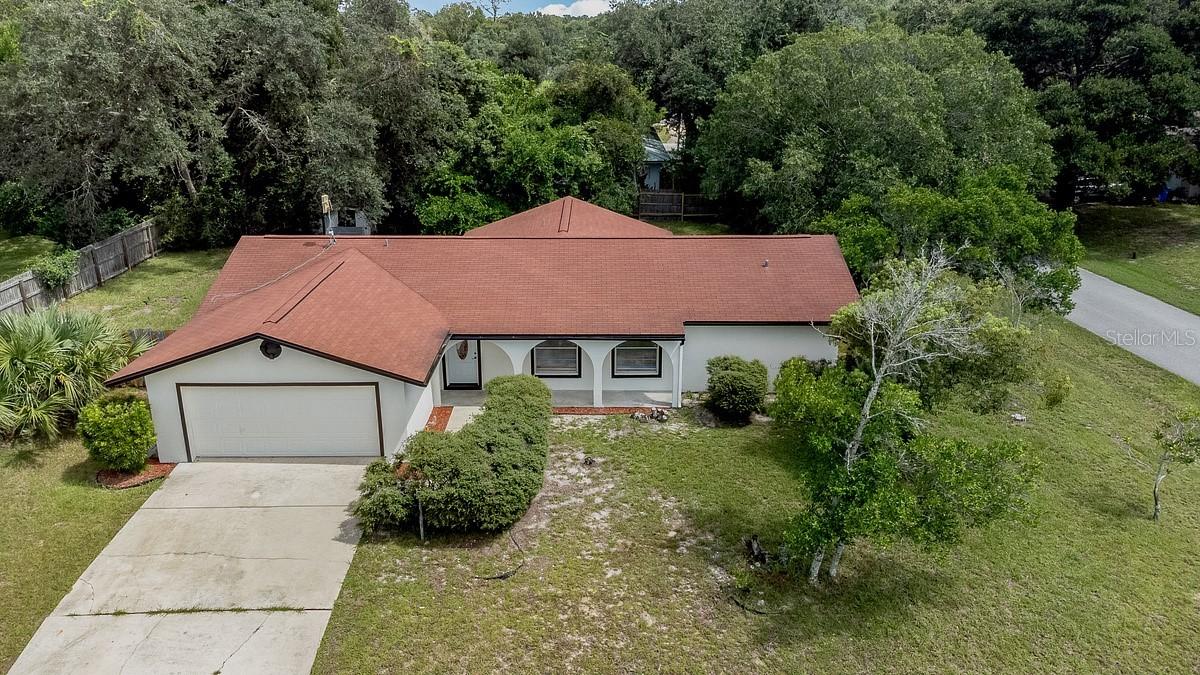 2 Blaine Tree Pl., Palm Coast, FL 32137