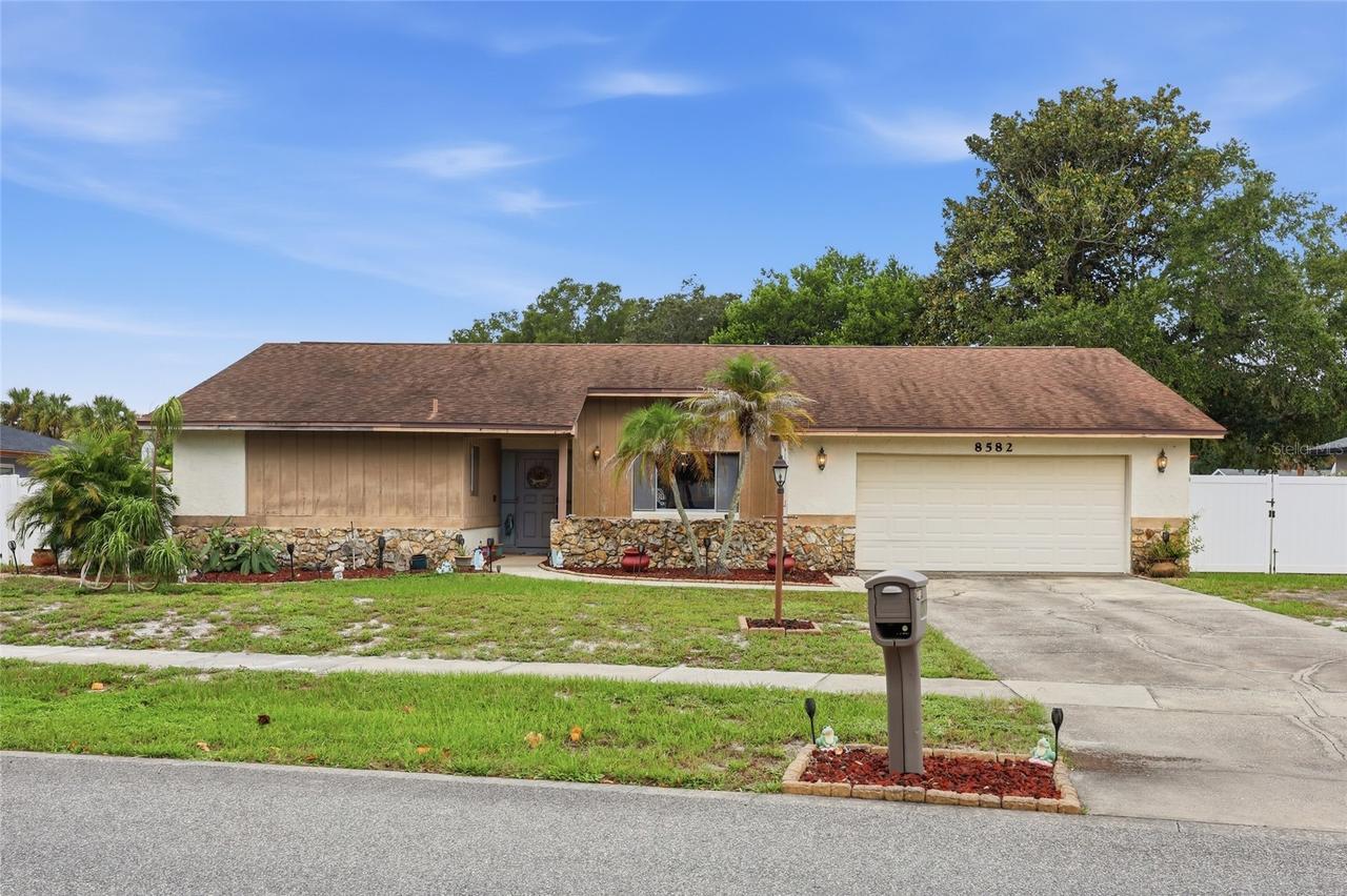 8582 Cedar Cove Dr., Orlando, FL 32819